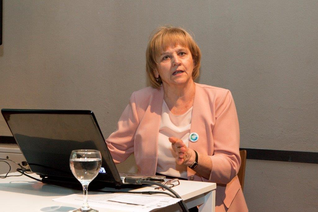Ing. Božena Pacáková-Hošťálková Národní památkový ústav GŘ