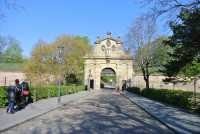 Praha - Vyšehrad - Průhled Leopoldovou branou
